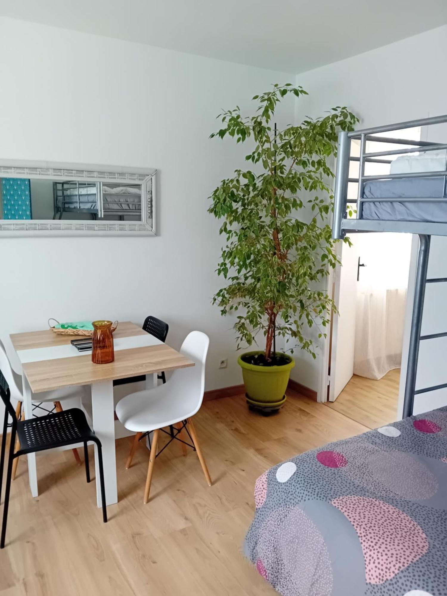 Un Sejour Entre Nimes Et Montpellier Apartment Souvignargues ภายนอก รูปภาพ